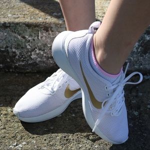 White and Gold Nike Sneakers ⭐️